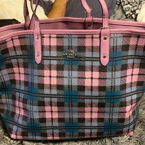 Authentic Coach shoulder bag